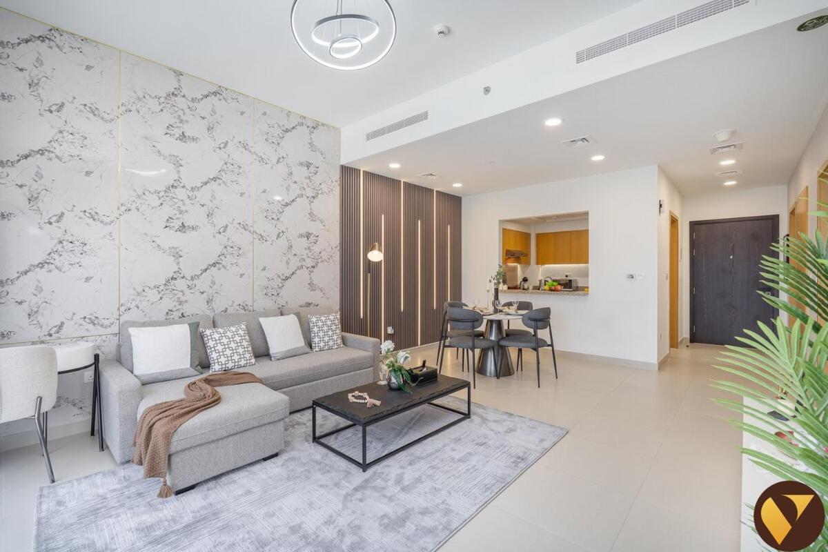 Vogue Fully Renovated Brand New Spacious One Bedroom With Balcony With Amazing Burj View From The Swimming Pool Located Bellevue Tower Downtown Walkable To Burj Khalifa And The Mall Apartment Dubai