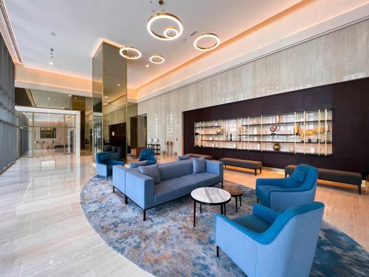Vogue Fully Renovated Brand New Spacious One Bedroom With Balcony With Amazing Burj View From The Swimming Pool Located Bellevue Tower Downtown Walkable To Burj Khalifa And The Mall *