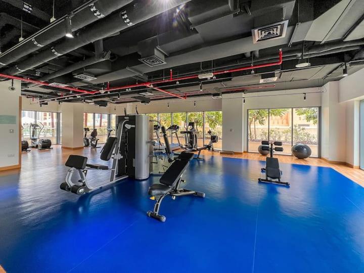 Vogue Fully Renovated Brand New Spacious One Bedroom With Balcony With Amazing Burj View From The Swimming Pool Located Bellevue Tower Downtown Walkable To Burj Khalifa And The Mall * Dubai