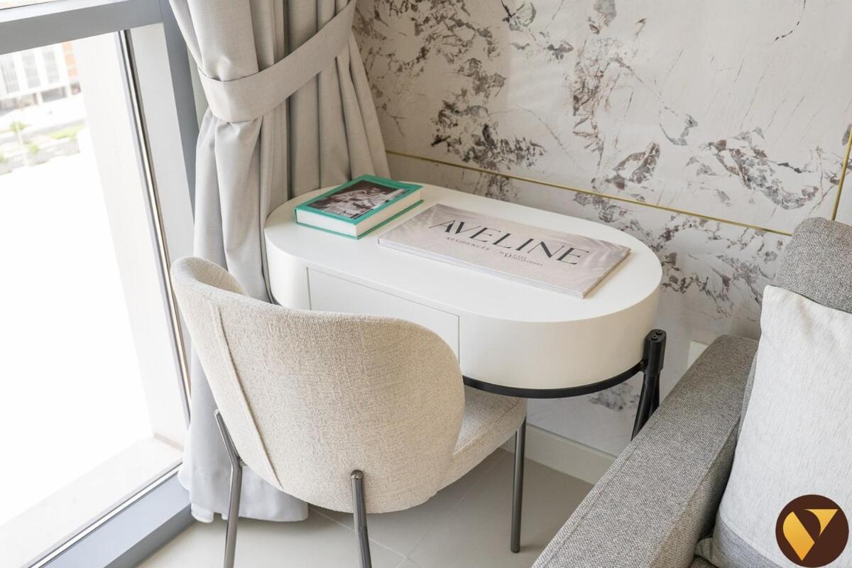 Vogue Fully Renovated Brand New Spacious One Bedroom With Balcony With Amazing Burj View From The Swimming Pool Located Bellevue Tower Downtown Walkable To Burj Khalifa And The Mall * Dubai